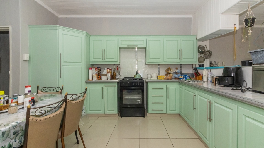 4 Bedroom Property for Sale in Suidrand Free State